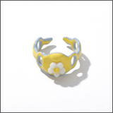 Sunny Daisy Ring