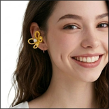 Pearl Daisy Earrings